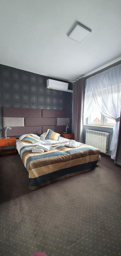 Hotel Bursztynowy Jozefow na Wisla Esterno foto