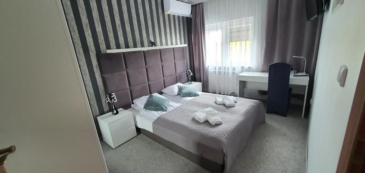 Hotel Bursztynowy Jozefow na Wisla Esterno foto