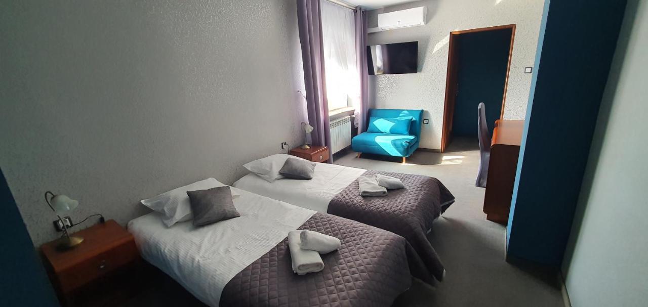 Hotel Bursztynowy Jozefow na Wisla Esterno foto