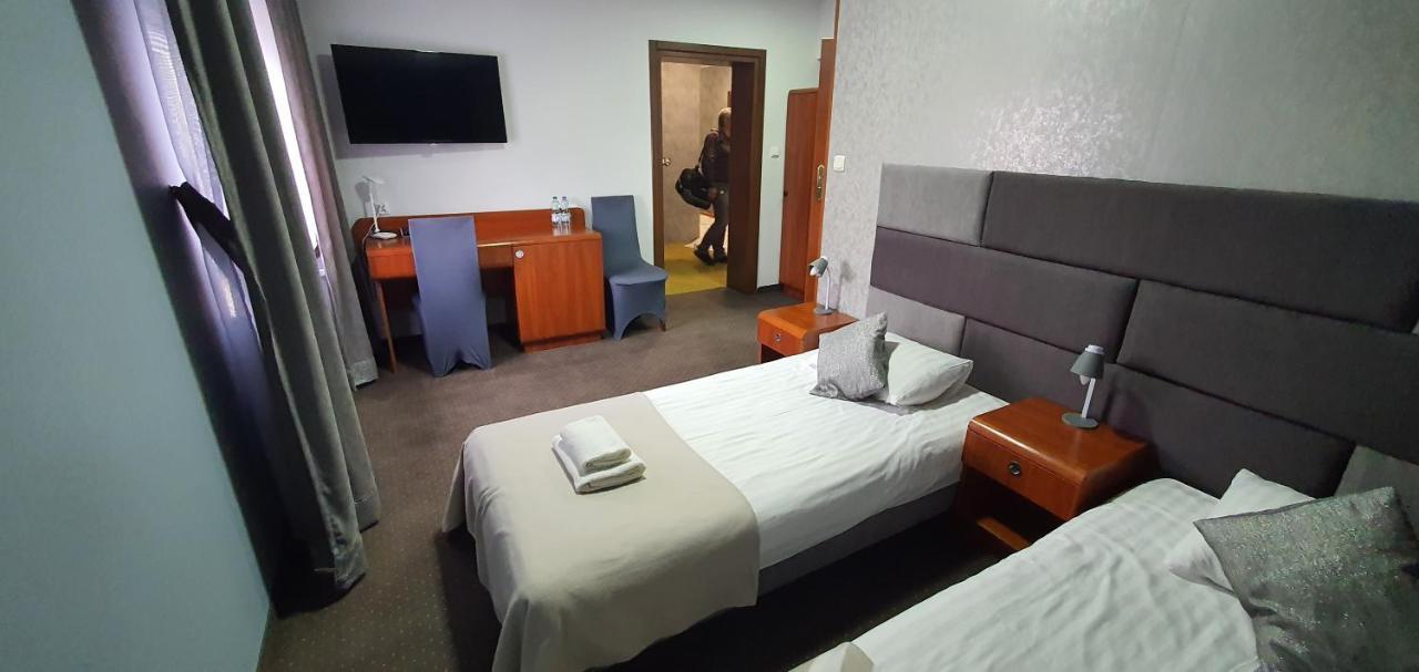 Hotel Bursztynowy Jozefow na Wisla Esterno foto