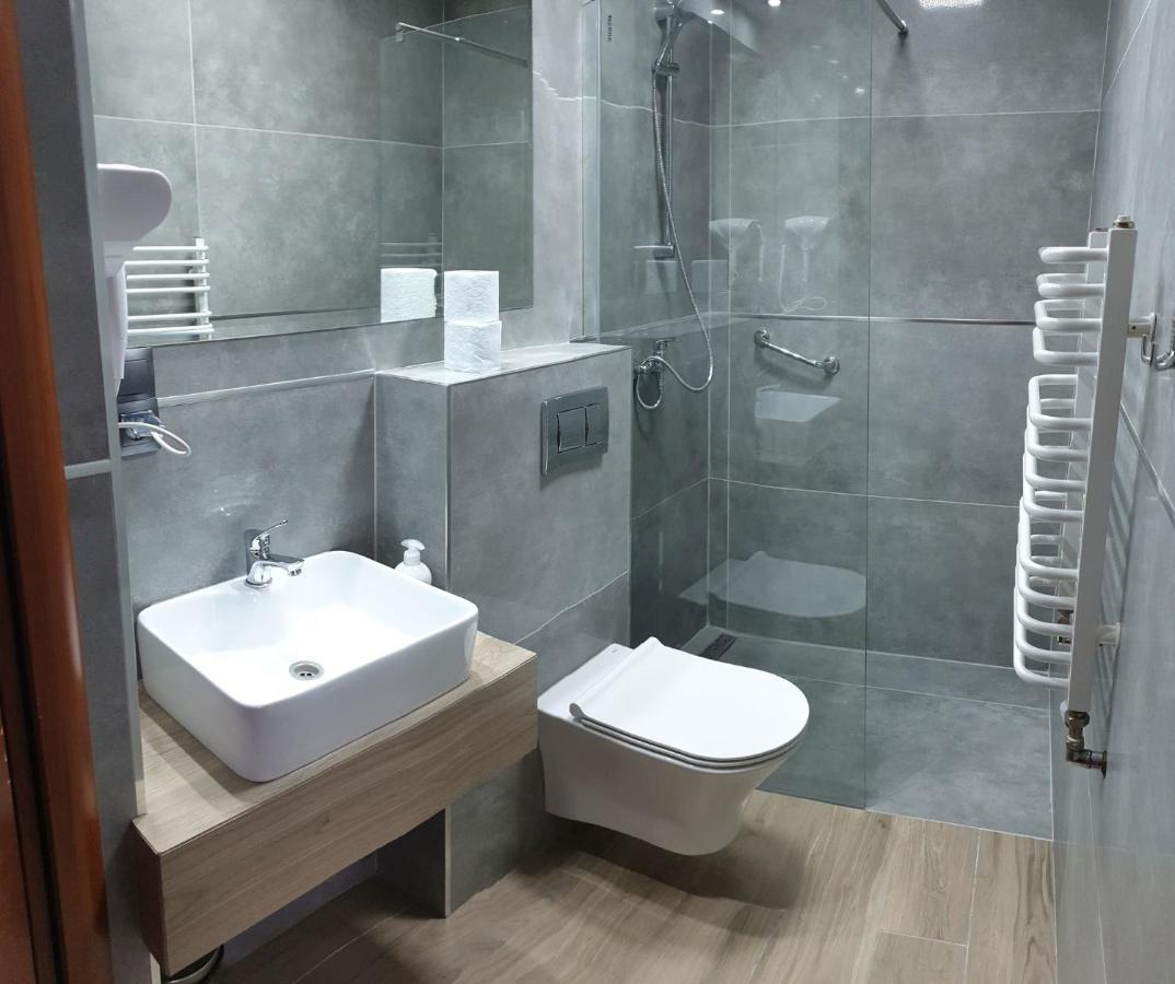 Hotel Bursztynowy Jozefow na Wisla Esterno foto